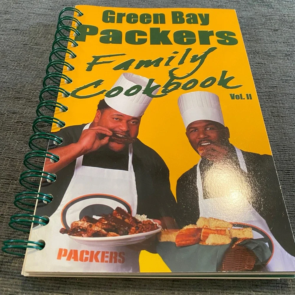 Green Bay Packers Family Cookbook Vol 2 2001 Brett Favre Recipes